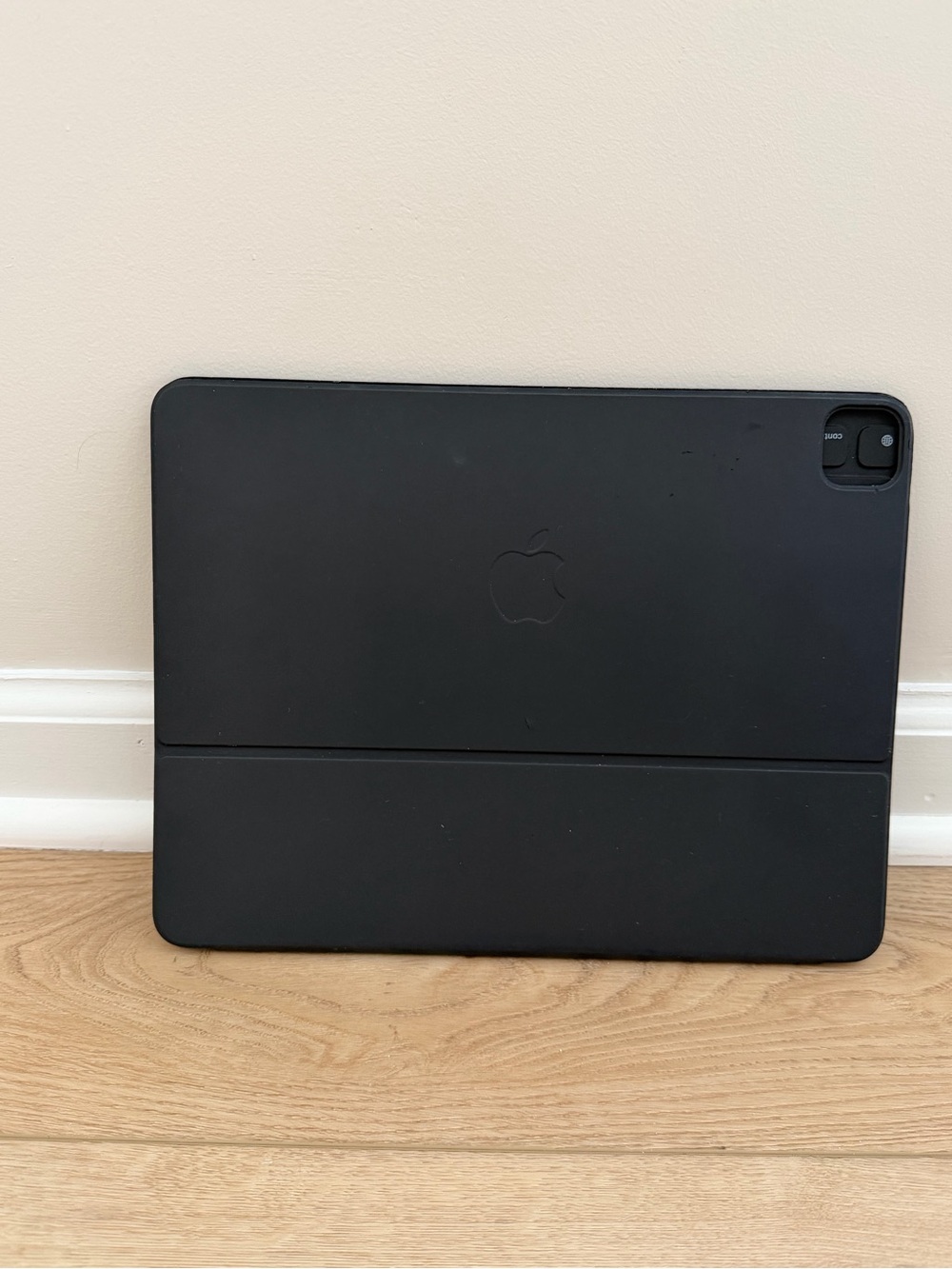 Apple iPad Smart Folio Case - Black Cover